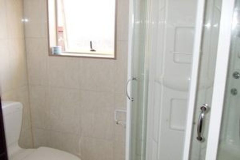 Photo of property in 27a Captain Scott Road, Glen Eden, Auckland, 0602