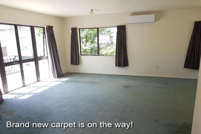 Photo of property in 1/26 Newington Road, Henderson, Auckland, 0612