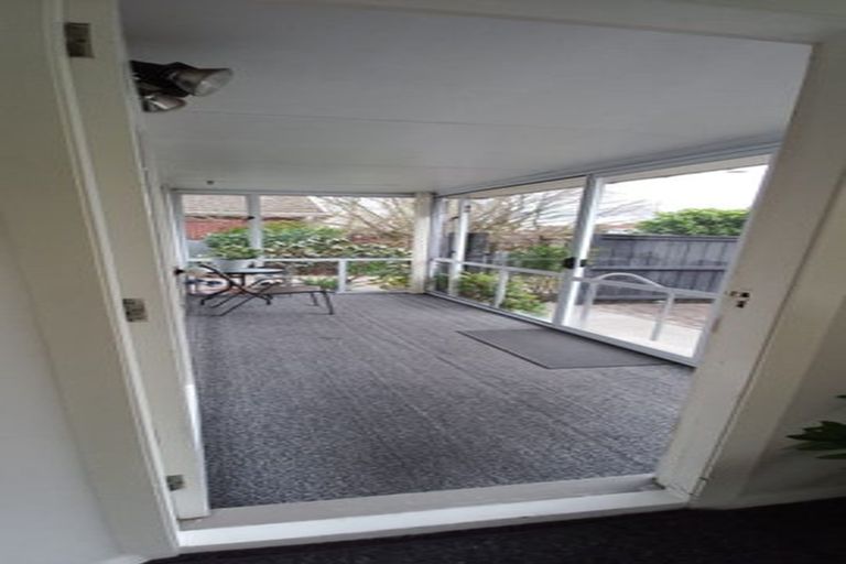 Photo of property in 1/23 Kent Lodge Avenue, Avonhead, Christchurch, 8042