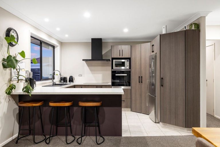 Photo of property in 23 Seabreeze Place, Papamoa Beach, Papamoa, 3118