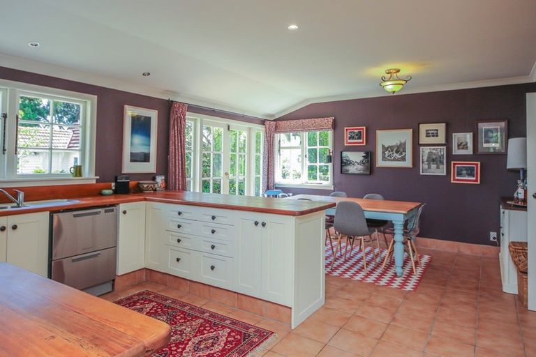 Photo of property in 67 Mako Mako Road, Levin, 5510