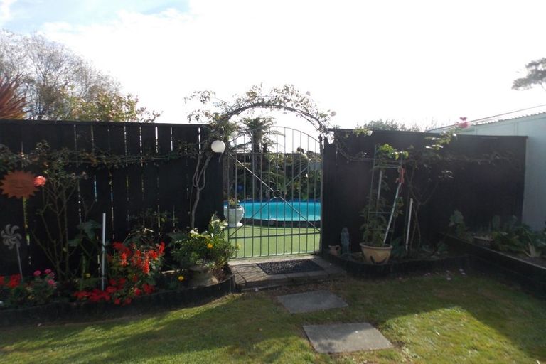 Photo of property in 45 Sutherland Crescent, Westbrook, Palmerston North, 4412