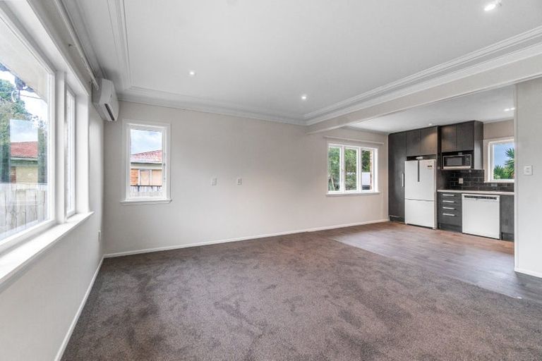 Photo of property in 13 Freyberg Crescent, Pukekohe, 2120