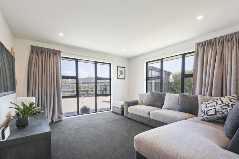 Photo of property in 80 Petries Road, Woodend, 7610