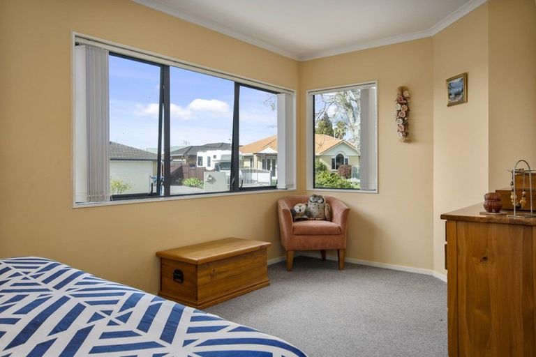 Photo of property in 2 Ranfurly Terrace, Pyes Pa, Tauranga, 3112