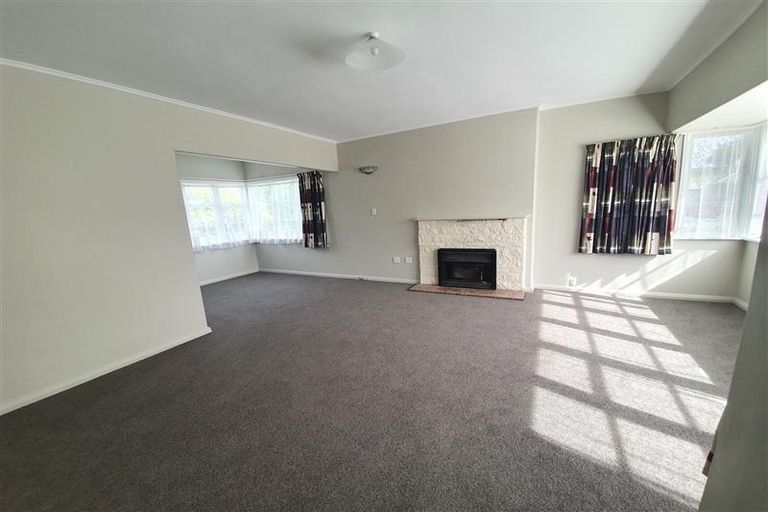 Photo of property in 27 Savage Crescent, West End, Palmerston North, 4412