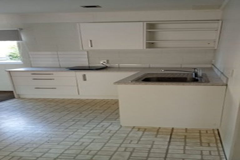 Photo of property in 1/21 Mcbreen Avenue, Northcote, Auckland, 0627