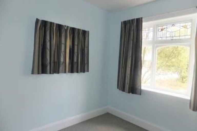 Photo of property in 126 Middlepark Road, Sockburn, Christchurch, 8042