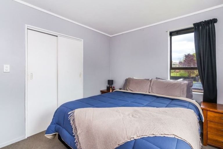 Photo of property in 24 Newberry Place, Richmond Heights, Taupo, 3330