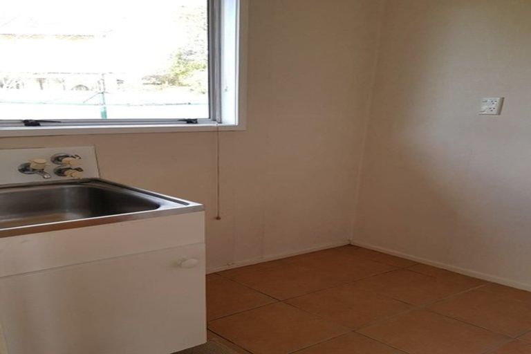 Photo of property in 18 Tomintoul Place, Highland Park, Auckland, 2010