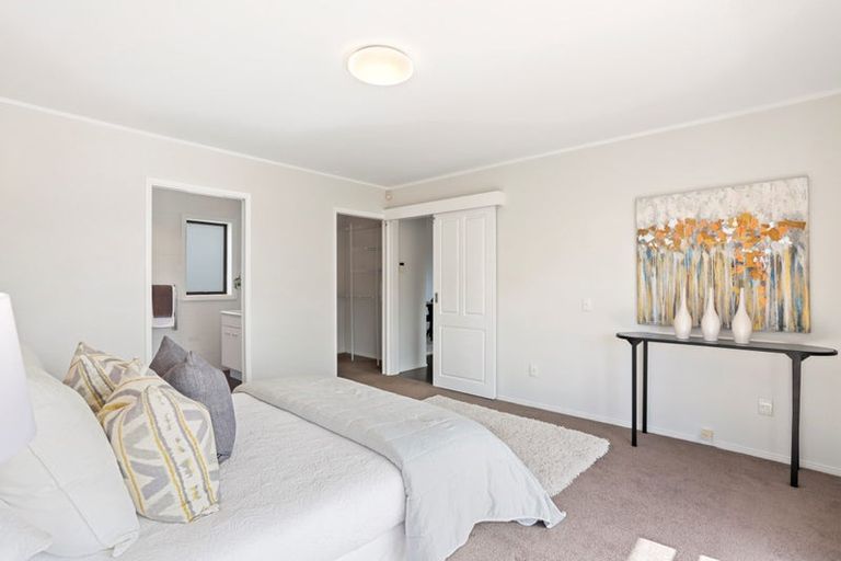 Photo of property in 9 Sturm Avenue, Massey, Auckland, 0614