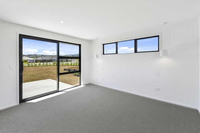 Photo of property in 83 Harriet Johnston Drive, Pokeno, 2402