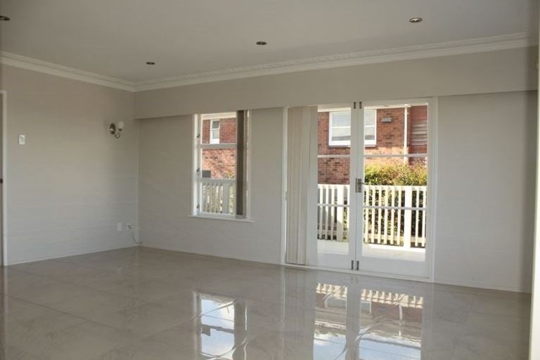 Photo of property in 123 Sandspit Road, Shelly Park, Auckland, 2014