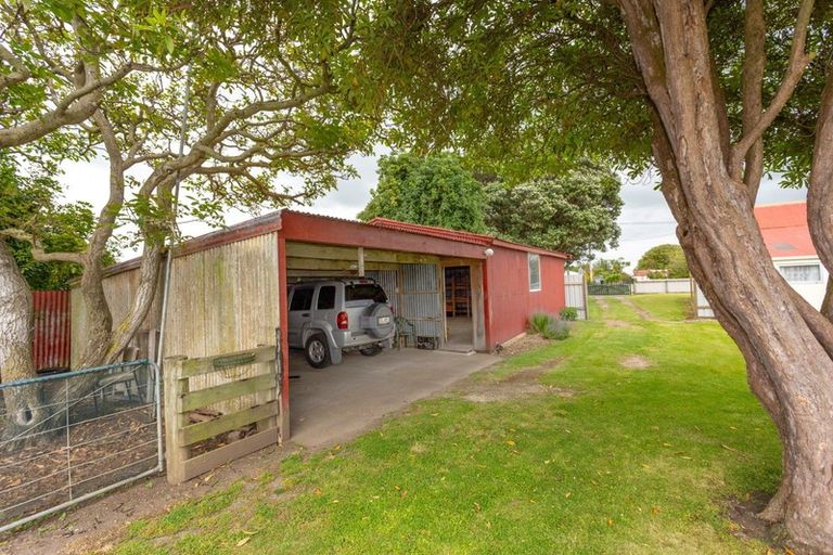 Photo of property in 32 Gloag Street, Waverley, 4510