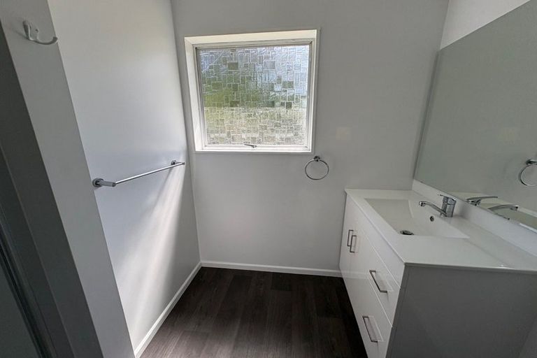 Photo of property in 90 Strathmore Avenue, Levin, 5510