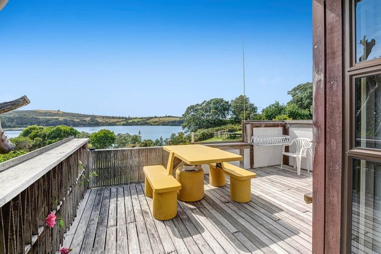 Photo of property in 91 Shakespear Road, Army Bay, Whangaparaoa, 0930