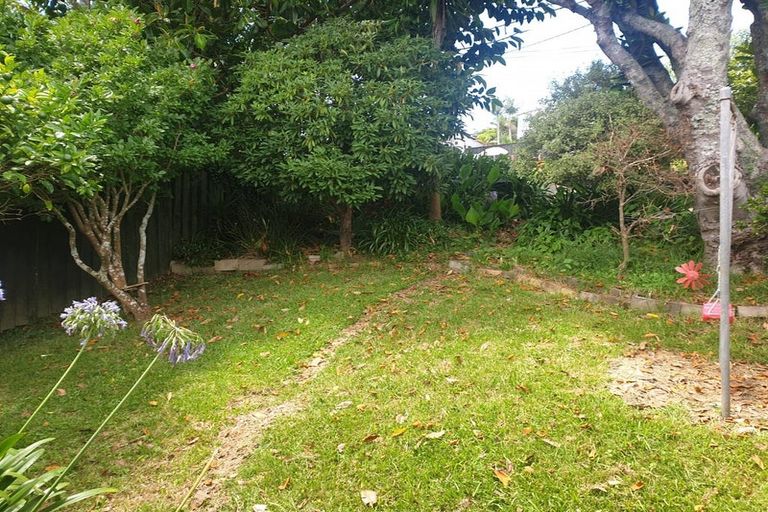Photo of property in 678 Beach Road, Browns Bay, Auckland, 0630
