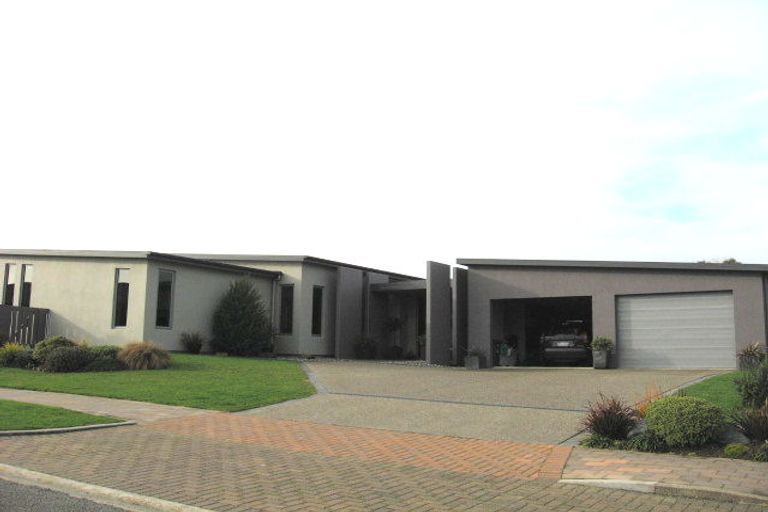 Photo of property in 44 Glenroy Park Drive, Waikiwi, Invercargill, 9810