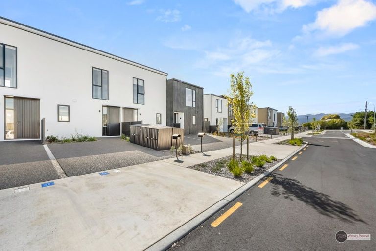 Photo of property in 53 Pipi Place, Levin, 5510