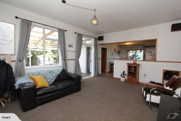 Photo of property in 98 Thackeray Street, Napier South, Napier, 4110