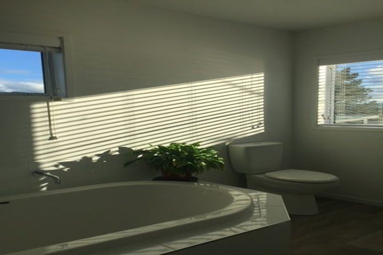 Photo of property in 6a Manukau Road, Raglan, 3225