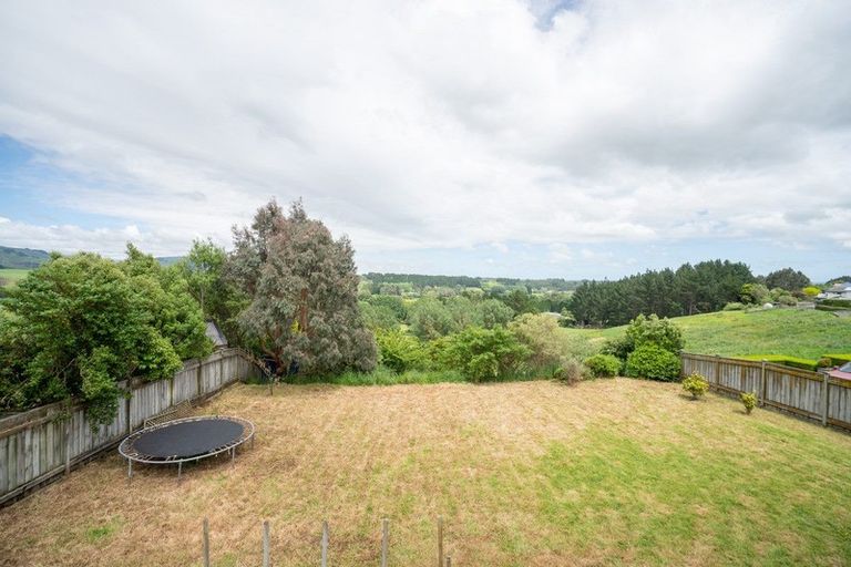 Photo of property in 140 Pacific Drive, Fitzherbert, Palmerston North, 4410