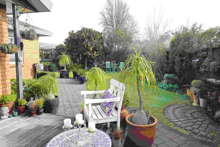 Photo of property in 9 Edgewater Grove, Whakatane, 3120