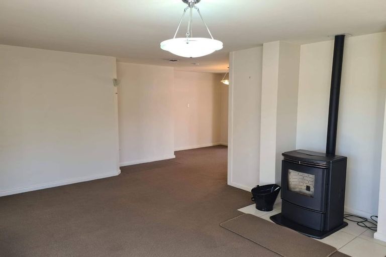 Photo of property in 85 Withells Road, Avonhead, Christchurch, 8042