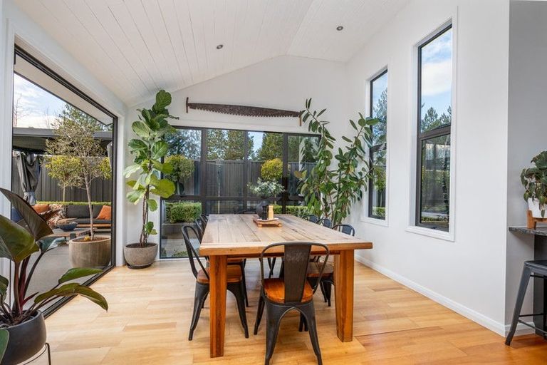 Photo of property in 8 Spruce Close, Alexandra, 9320