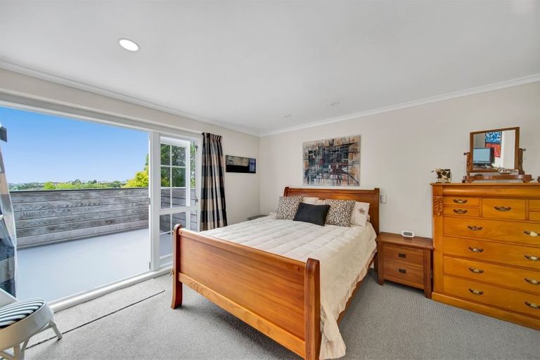 Photo of property in 12b Frank Frethey Place, Highlands Park, New Plymouth, 4312