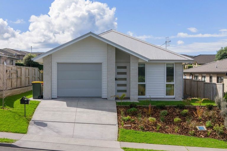 Photo of property in 65 Ridge Drive, Omokoroa, 3114