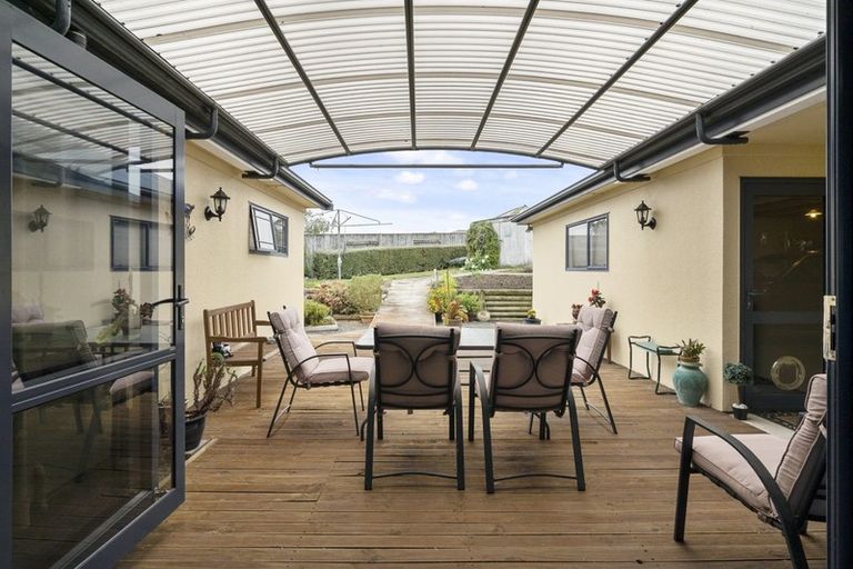 Photo of property in 3 Hillview Place, Feilding, 4702