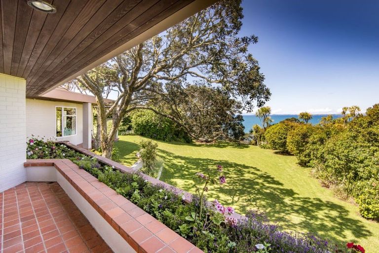 Photo of property in 173 Beach Road, Castor Bay, Auckland, 0620