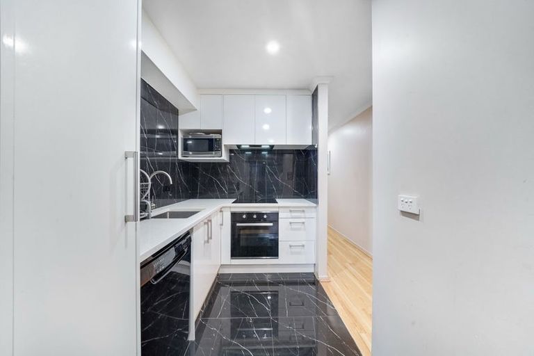 Photo of property in 18 Chapel Road, Flat Bush, Auckland, 2019