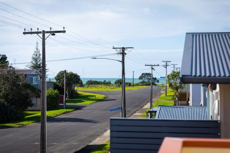 Photo of property in 13 Brighton Road, Waihi Beach, 3611