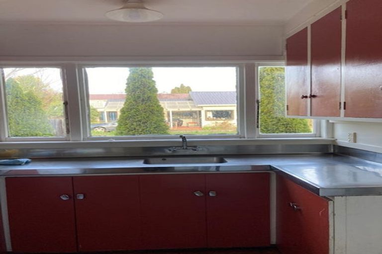 Photo of property in 124 Wairakei Road, Bryndwr, Christchurch, 8053