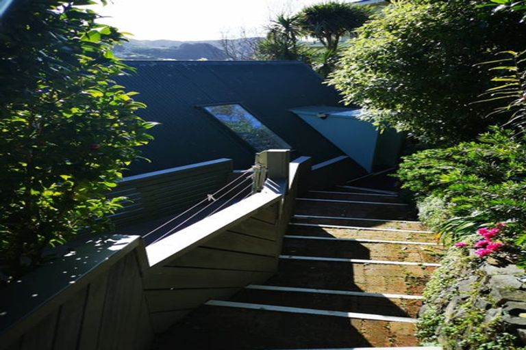 Photo of property in 14-16 Edgeware Road, Wilton, Wellington, 6012