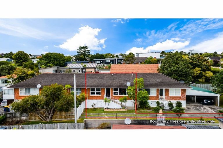Photo of property in 2/303 Rangatira Road, Beach Haven, Auckland, 0626