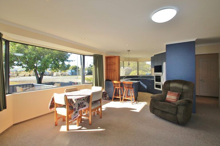 Photo of property in 95 Hokonui Drive, Gore, 9710