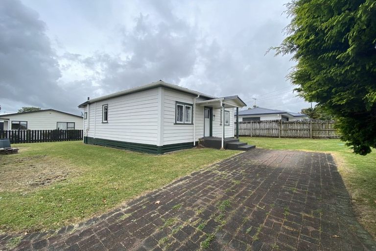 Photo of property in 1/27 Railway Street West, Papakura, 2110
