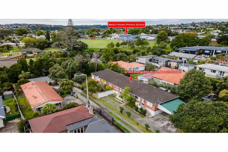 Photo of property in 2/303 Rangatira Road, Beach Haven, Auckland, 0626