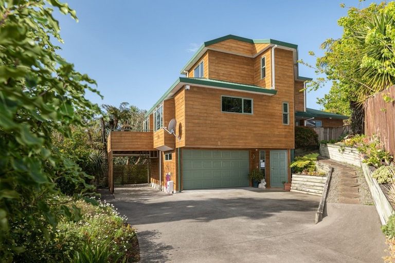 Photo of property in 7 Lagoon Place, Poike, Tauranga, 3112