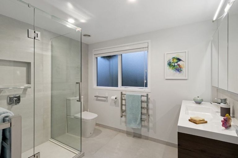 Photo of property in 2a Cephas Close, Sockburn, Christchurch, 8042