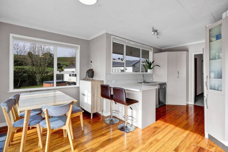 Photo of property in 1288 Richmond Road, Everett Park, Inglewood, 4389