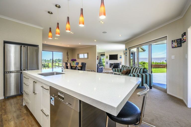 Photo of property in 5b Tupuhi Place, Highlands Park, New Plymouth, 4312