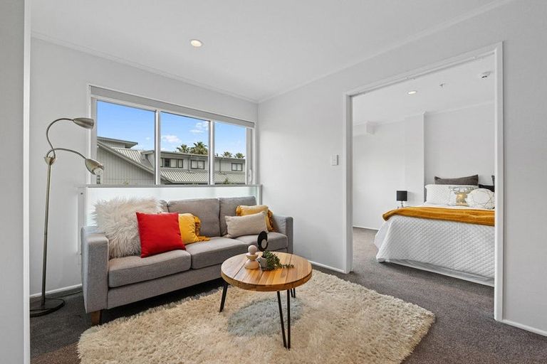 Photo of property in 4c/30 Westward Ho, Glen Eden, Auckland, 0602