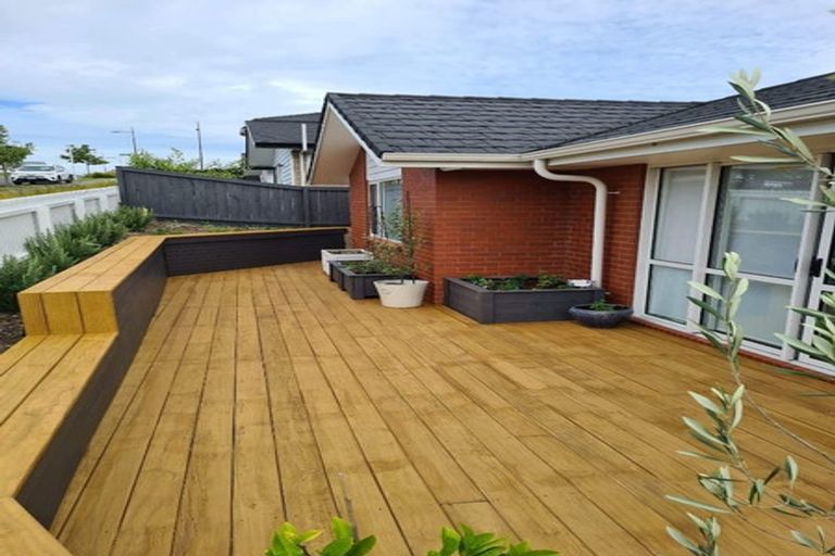 Photo of property in 1 Cooperage Avenue, Kumeu, 0810