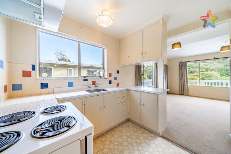 Photo of property in 100a Normandale Road, Normandale, Lower Hutt, 5010