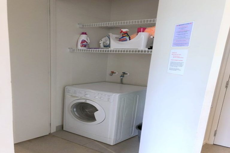 Photo of property in Shoal Haven Apartments, 112a/130 Anzac Street, Takapuna, Auckland, 0622