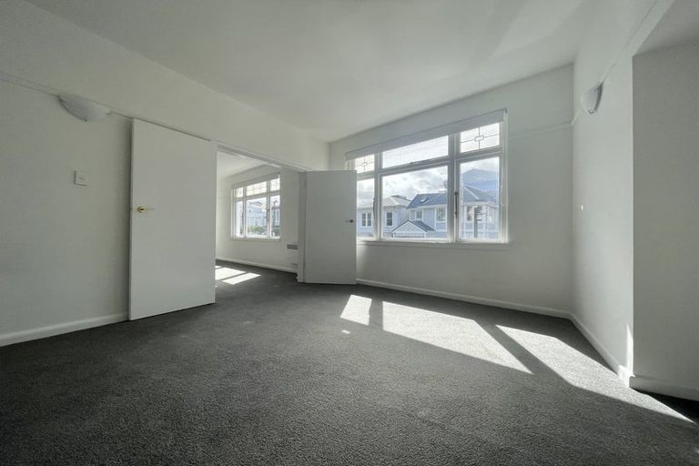 Photo of property in Hobson Flats, 1/1 Hobson Street, Pipitea, Wellington, 6011